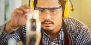 Travailler avec un casque antibruit